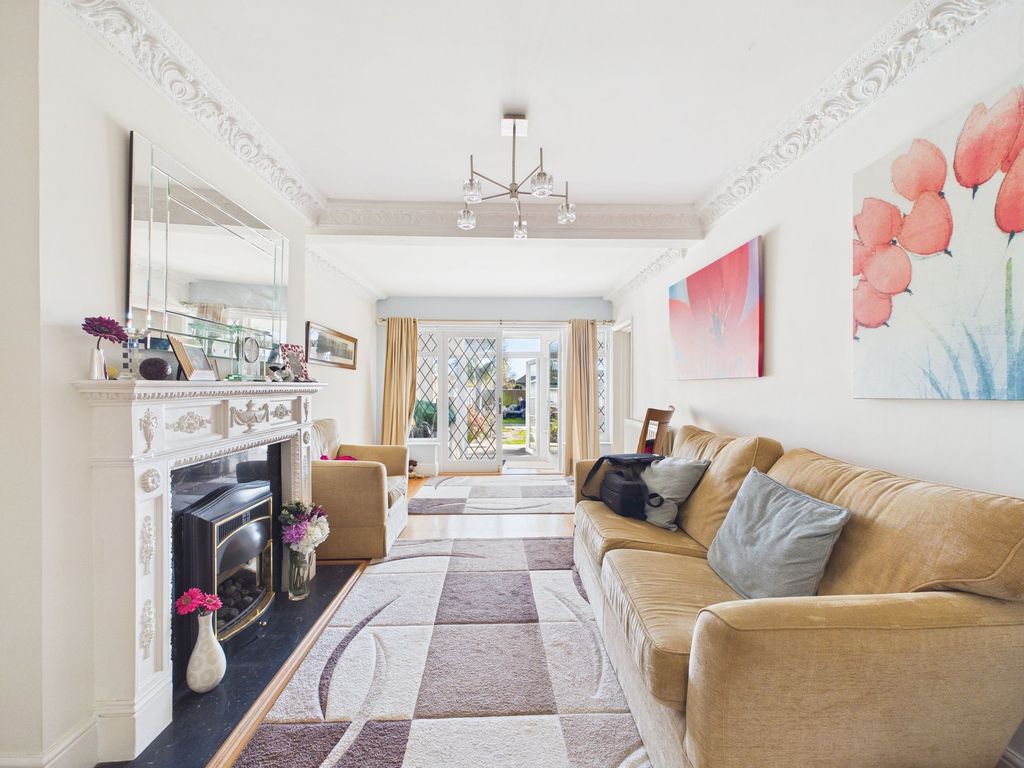 Property photo 2 of 24