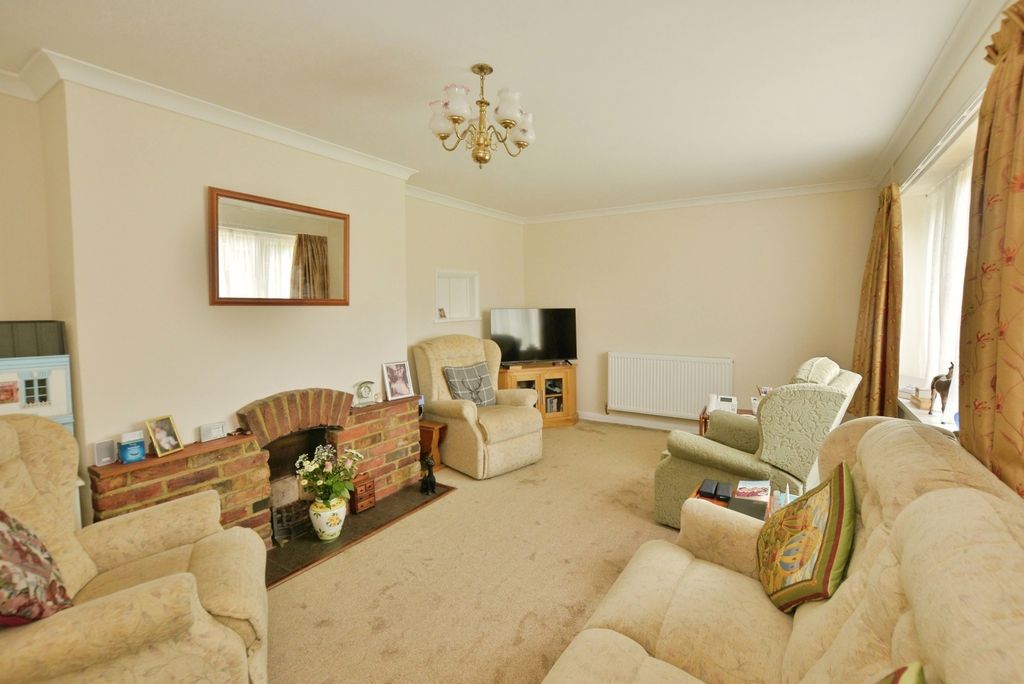 Property photo 2 of 15 Pbox-Img.Jpg