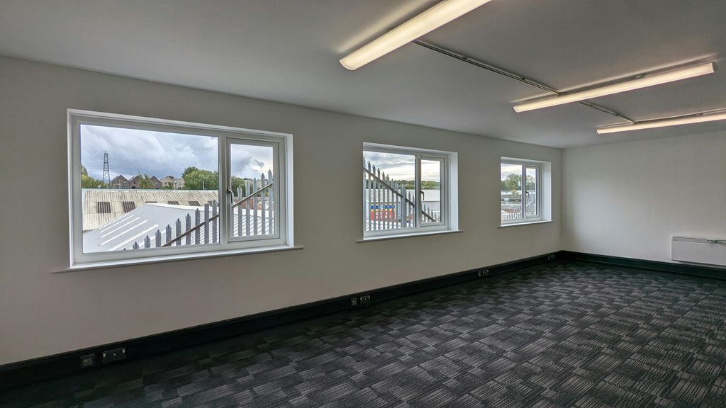 Property photo 2 of 10 Pxl_20221005_140633757.Jpg