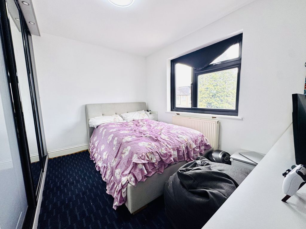 Additional image 11 of 4 bed semi-detached house for saleWeymouth Road, Hayes UB4