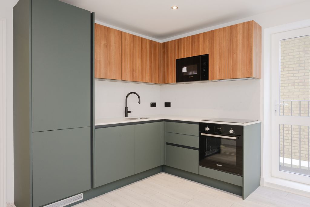 Property photo 2 of 10 Picture No. 14