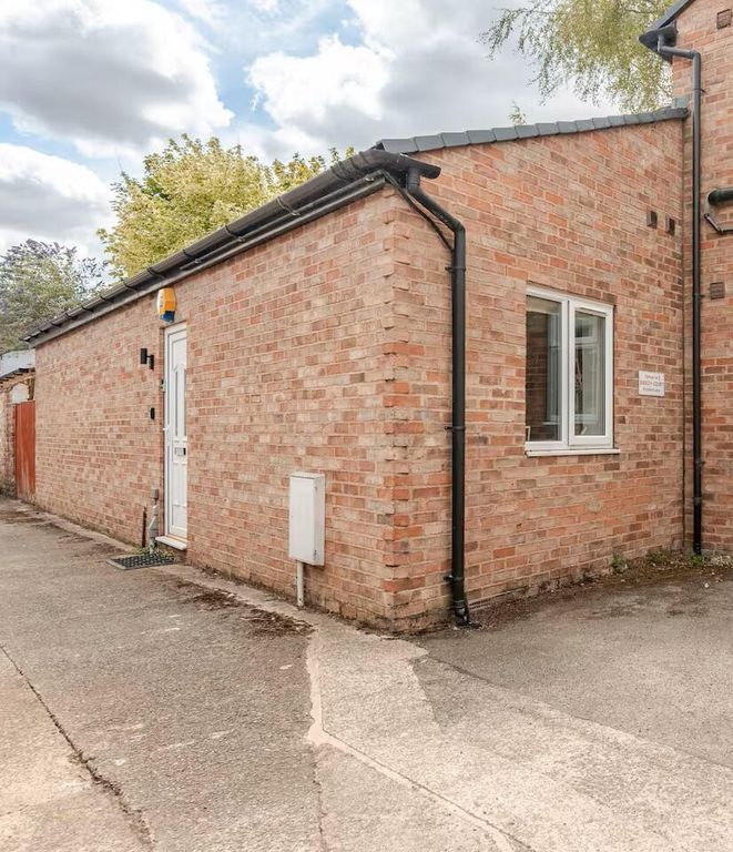 Property photo 1 of 14 Exterior