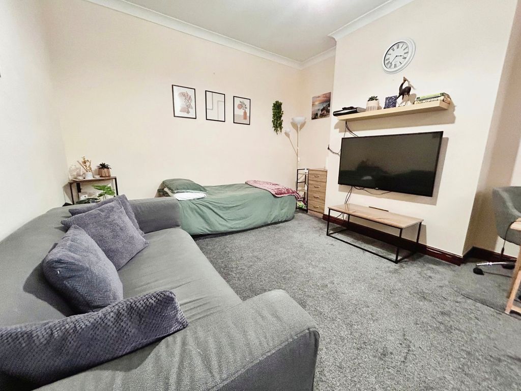 Property photo 1 of 8 Picture No. 07