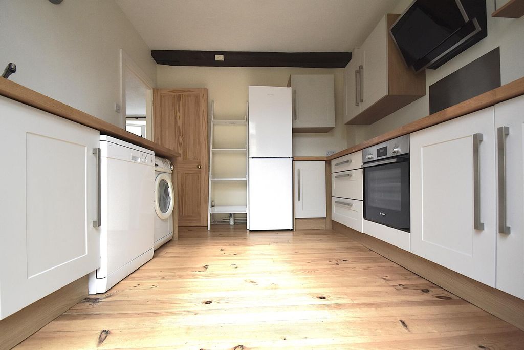 Property photo 2 of 15 Kitchen