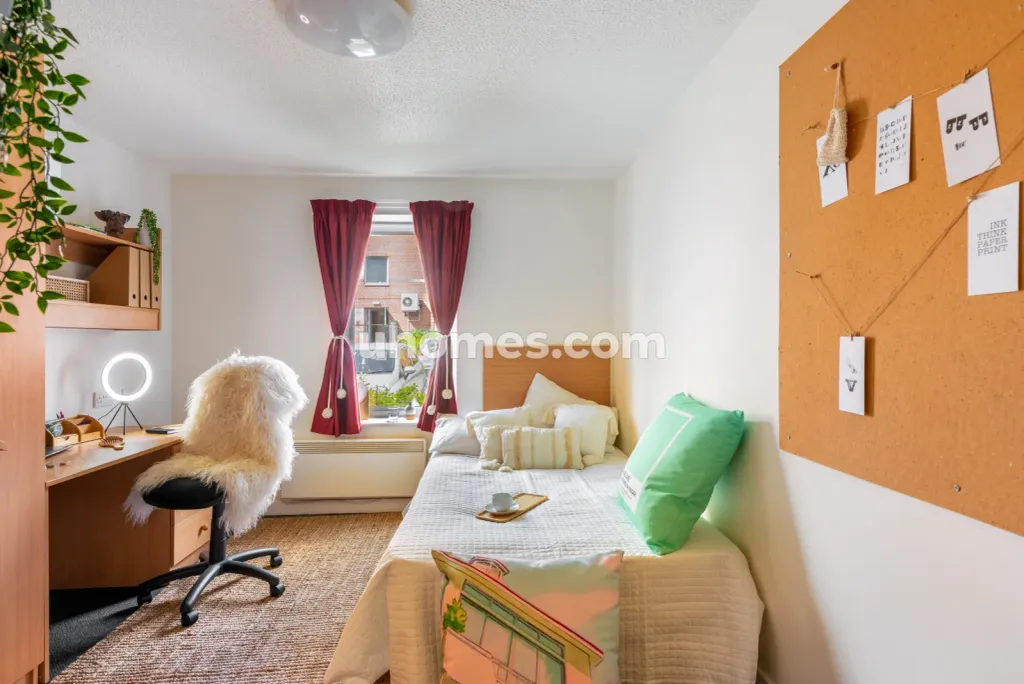 Property photo 1 of 30