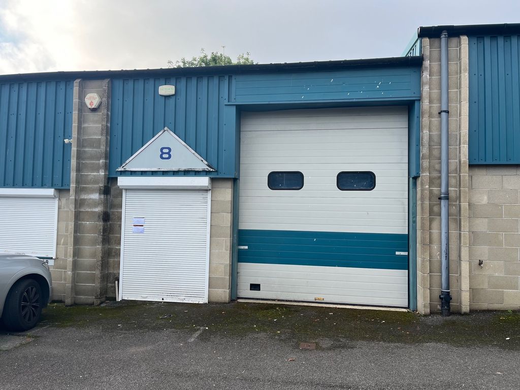 Property photo 1 of 4