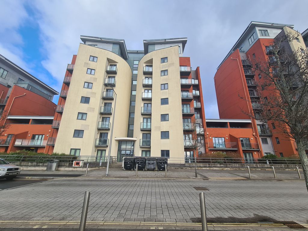 Property photo 2 of 11