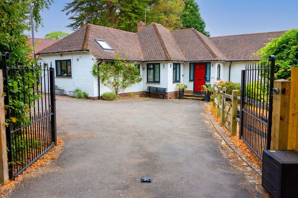 Property photo 1 of 24