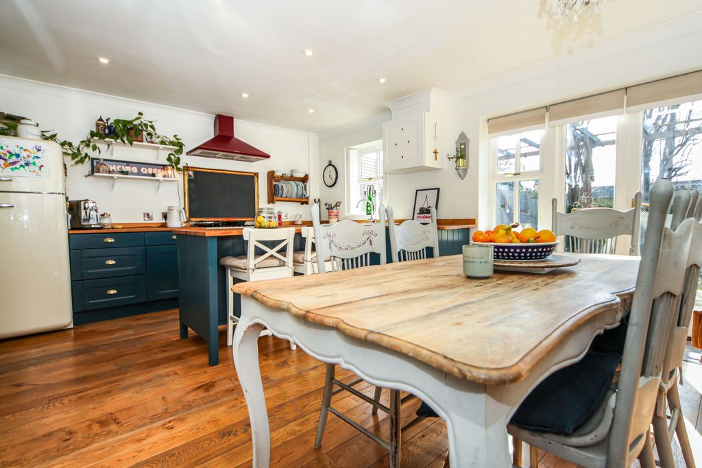 Property photo 2 of 37 Kitchen/Living/Dining