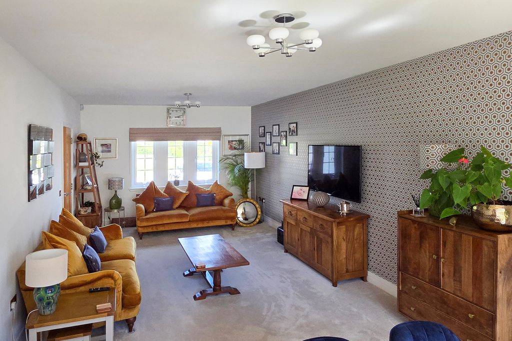 Additional image 4 of 5 bed detached house for sale22 Kilburn Wood Gardens, Roslin EH25