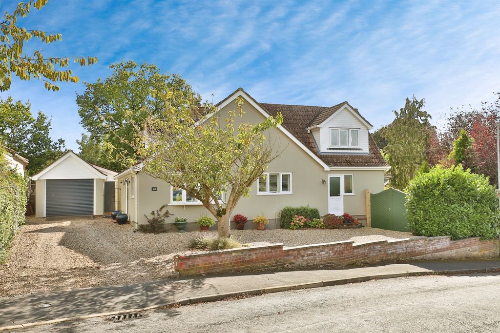 Property photo 1 of 10
