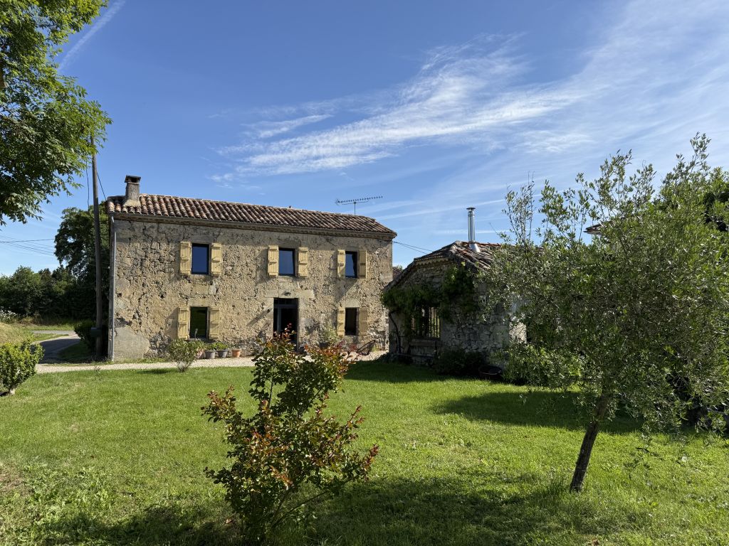 Property photo 1 of 30 Main Exterior View