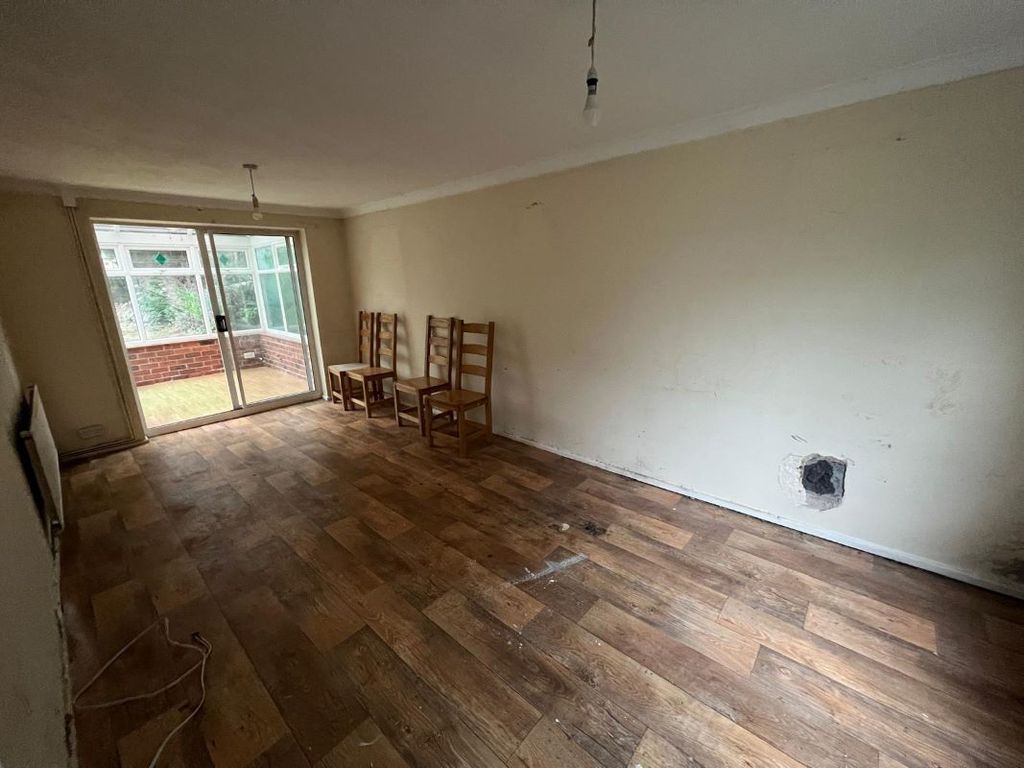 Property photo 3 of 10 Image 3