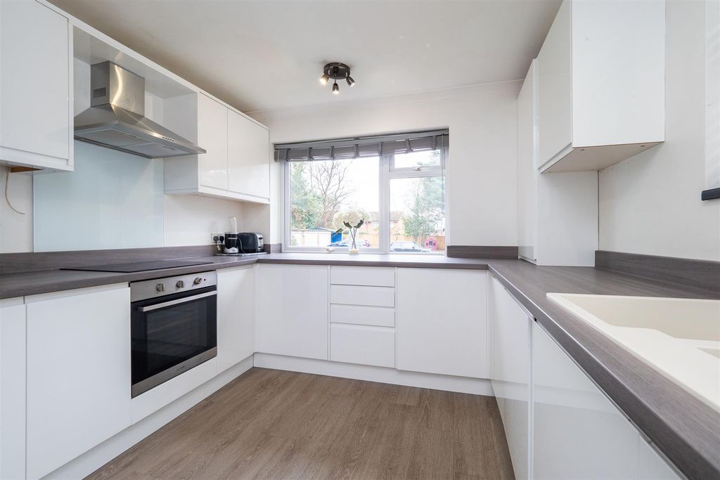 Property photo 3 of 10 Oc-008.Jpg