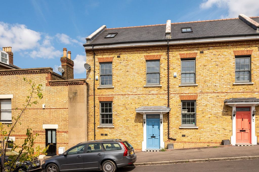 Property photo 2 of 15