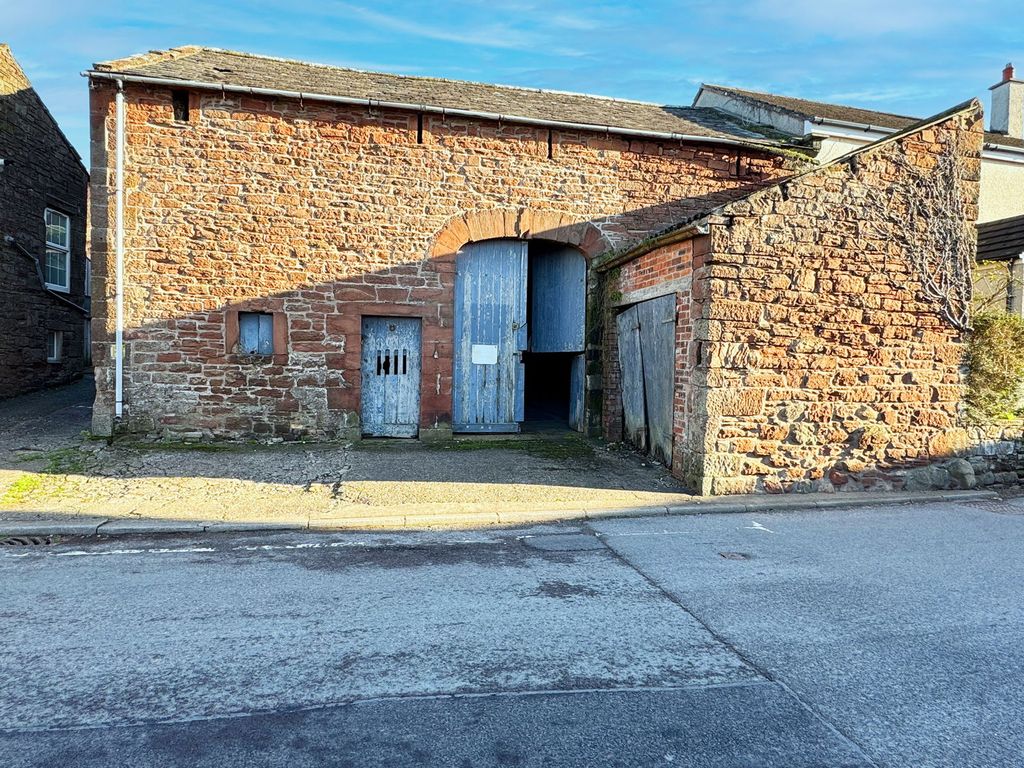 Property photo 3 of 23