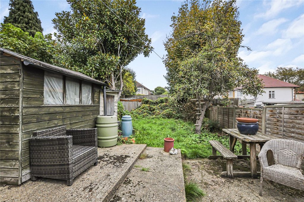 Property photo 3 of 9 Picture No. 16