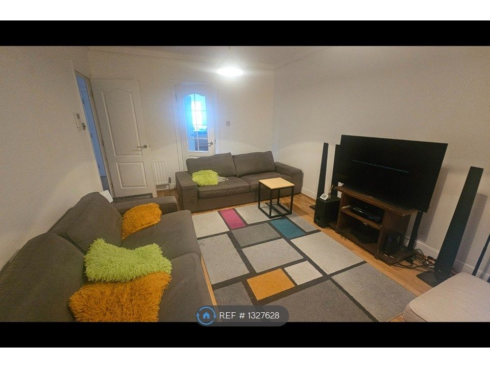 Property photo 1 of 7 Sitting Room