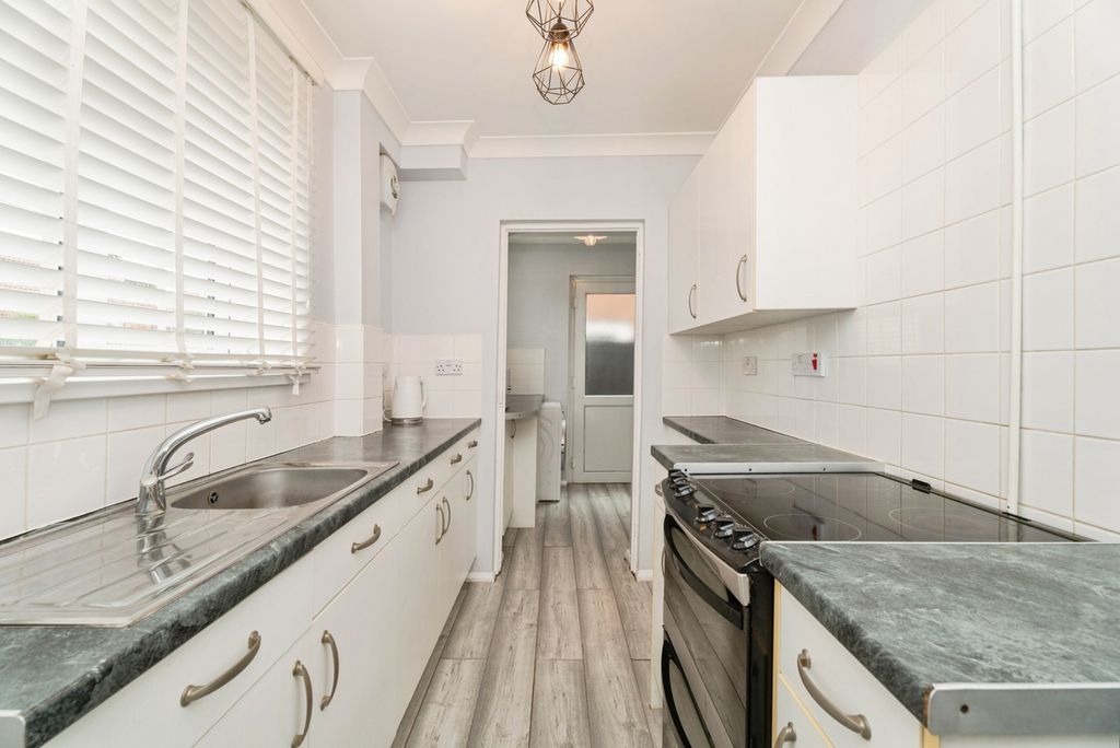 Property photo 3 of 20 Pbox-Img.Jpg