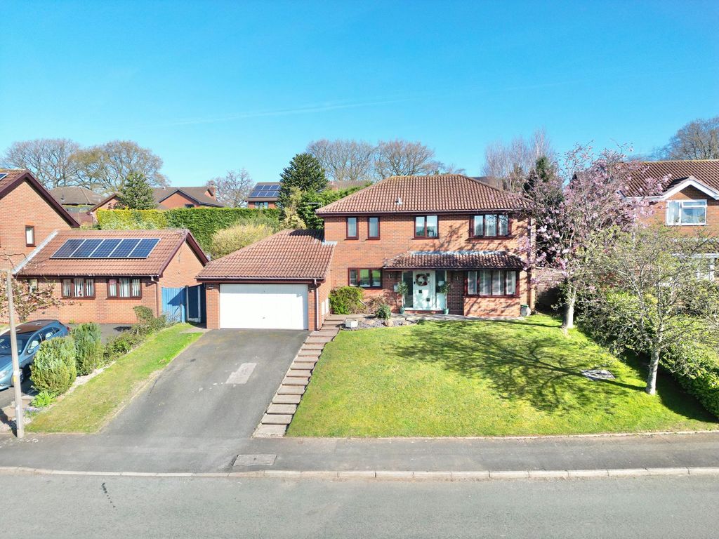 Property photo 1 of 34