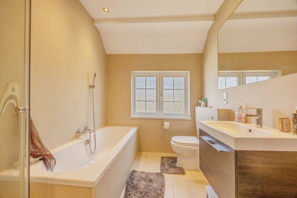 Property photo 2 of 12 Pbox-Img.Jpg
