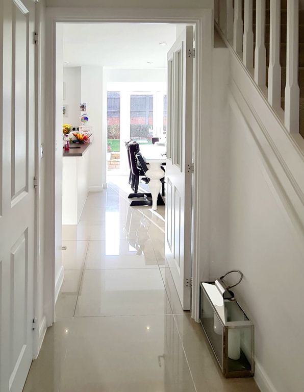 Property photo 3 of 28