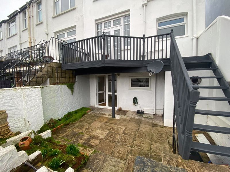 Property photo 1 of 8 Photo 11