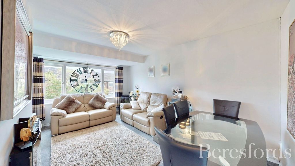 Property photo 2 of 16 Picture No. 02