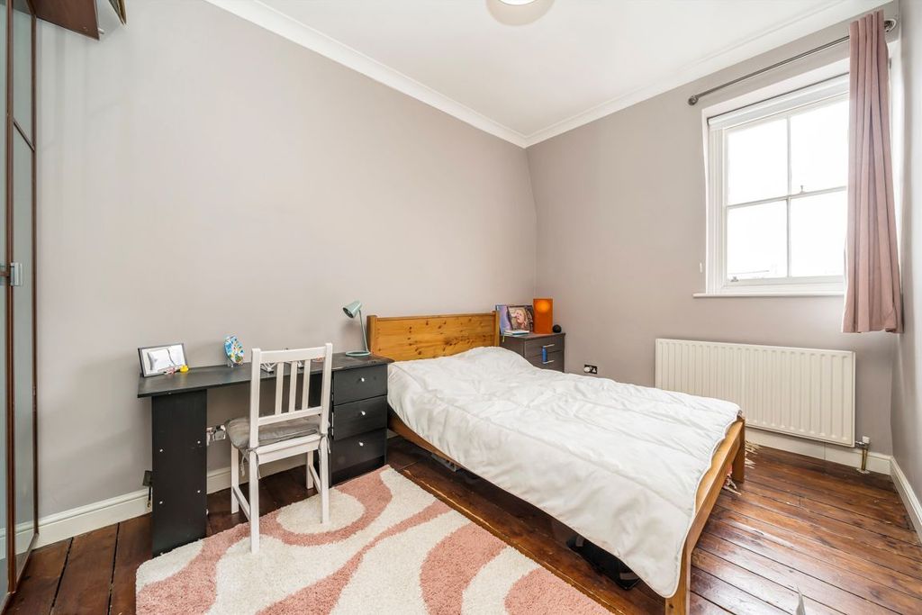 Property photo 3 of 5
