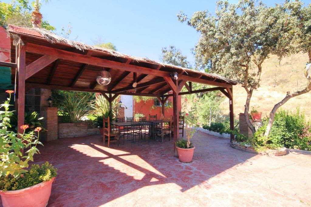 Property photo 3 of 10