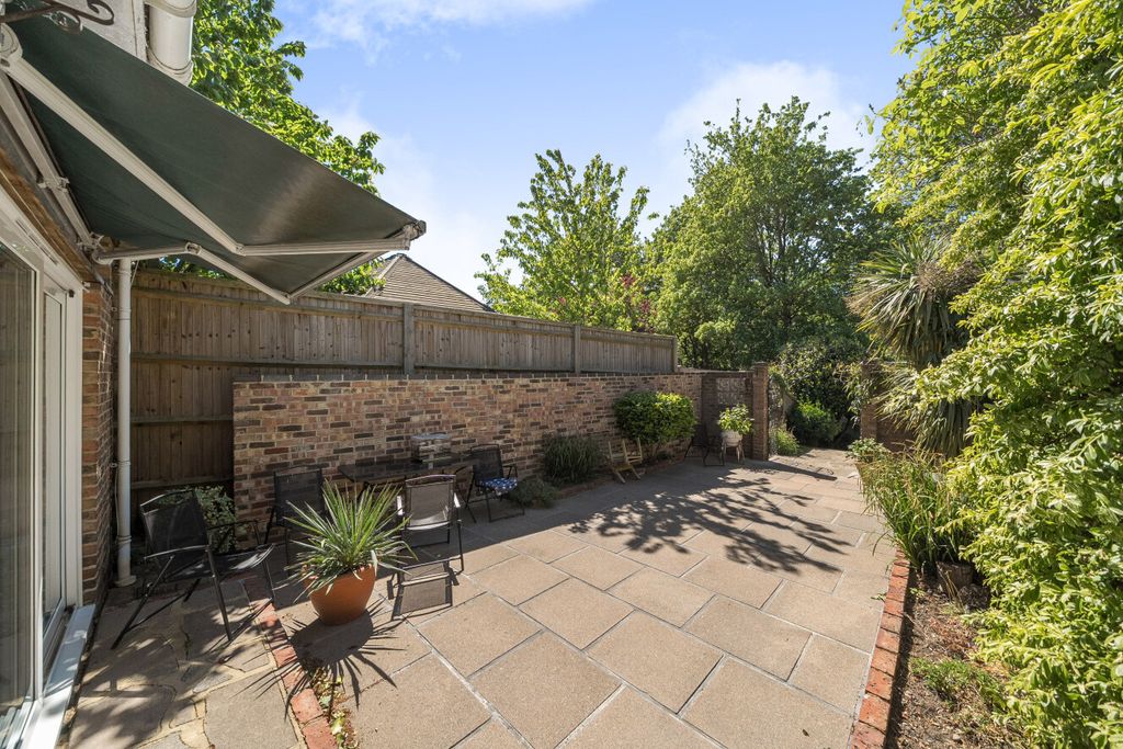 Property photo 2 of 19 1454144-14-69F356...