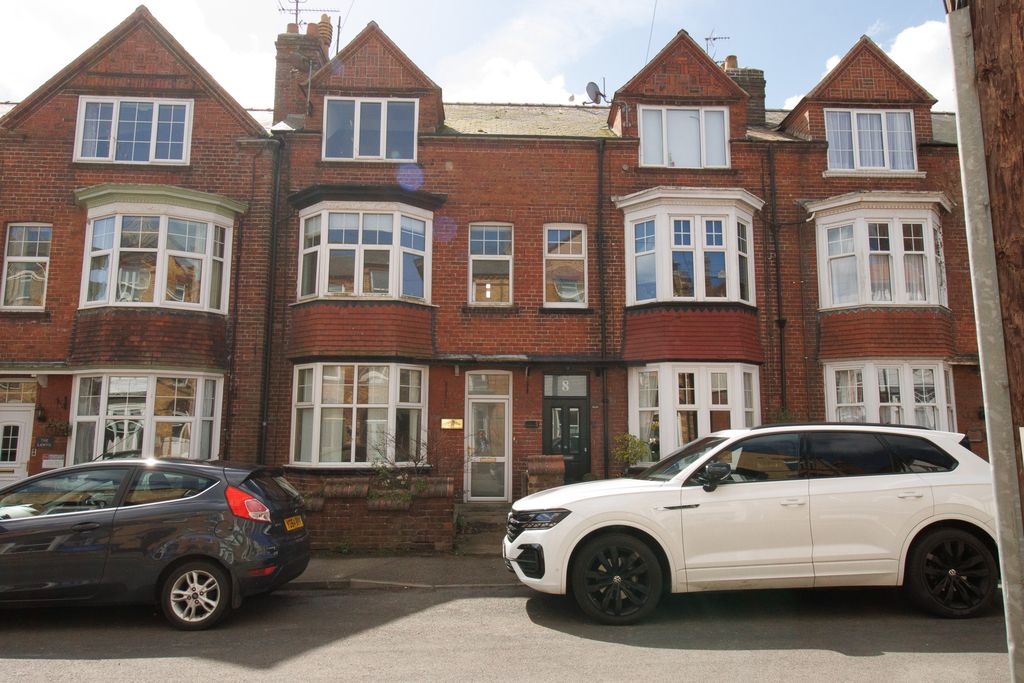 Property photo 1 of 28