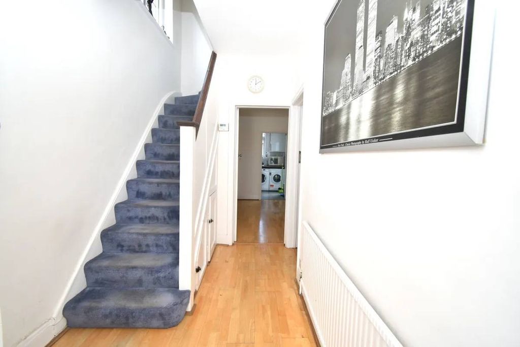 Property photo 2 of 12 Gallery