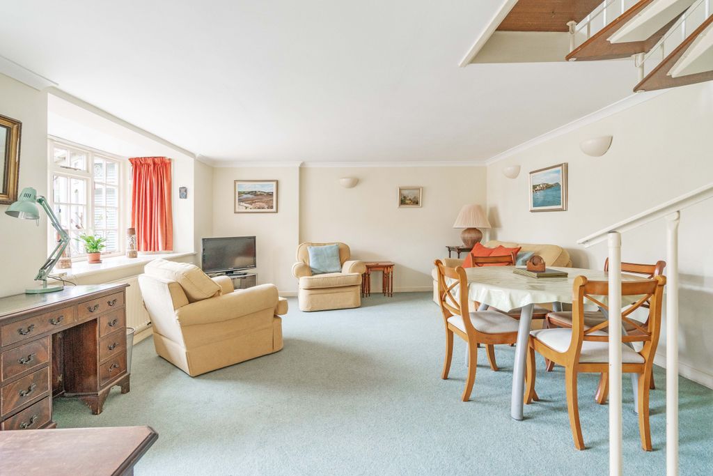 Property photo 2 of 12 Living Room