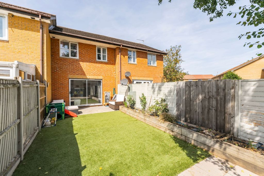 Property photo 2 of 16