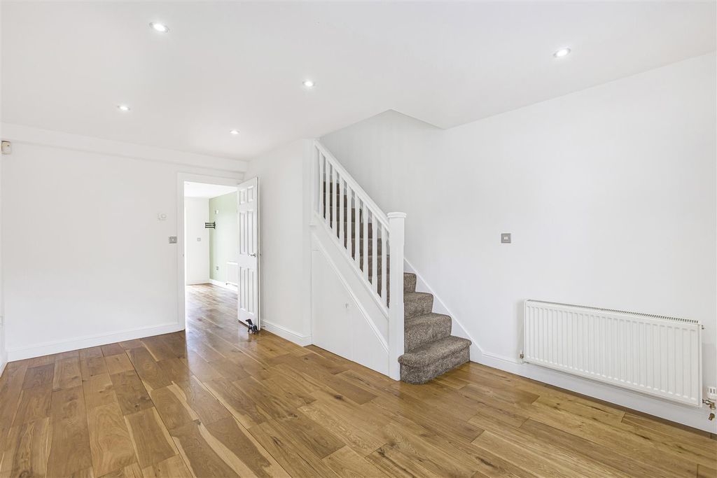 Property photo 2 of 17 33_87524.Jpg