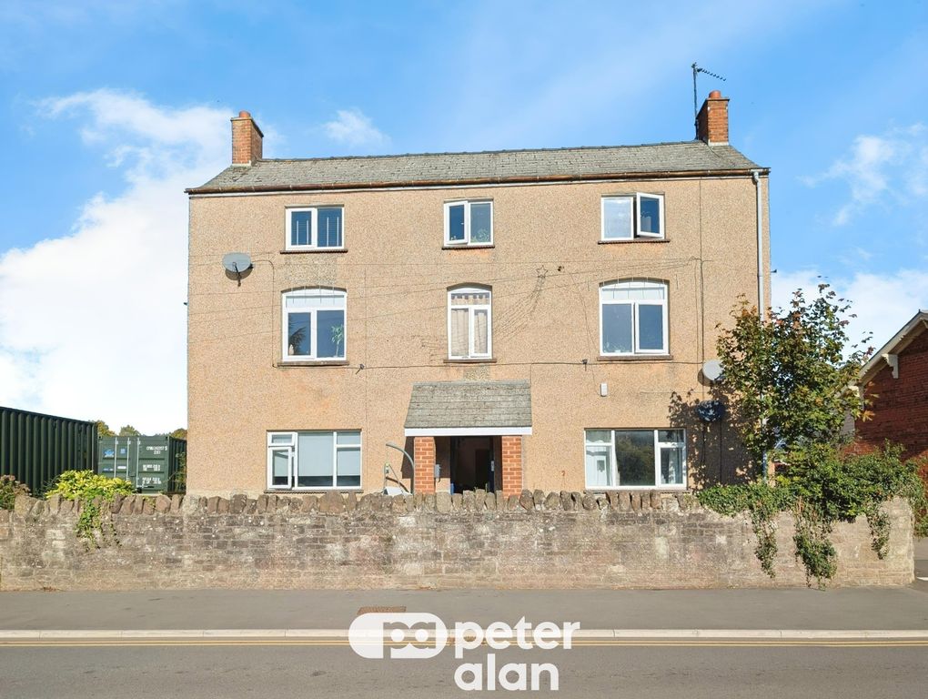 Property photo 1 of 13 Image