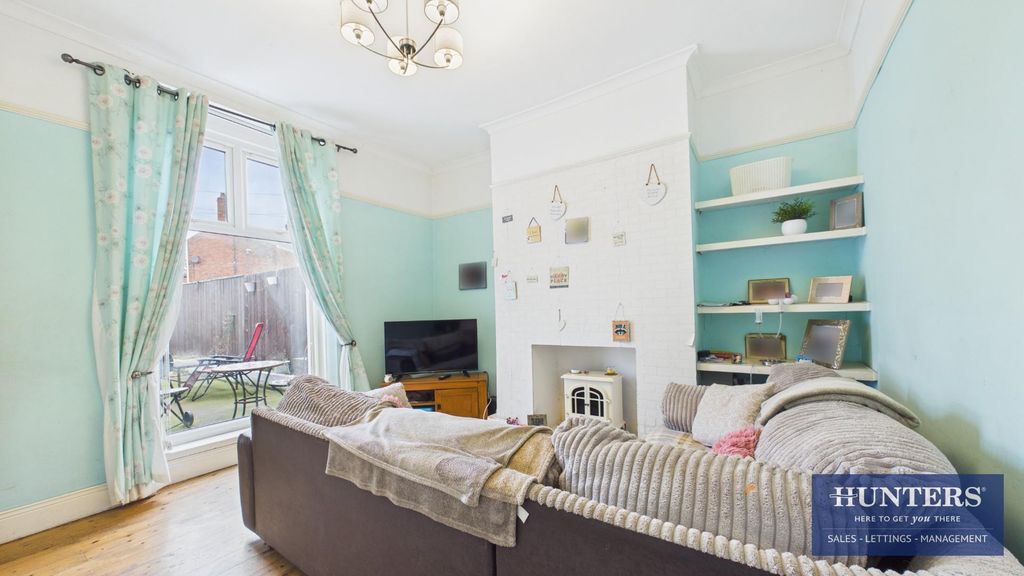 Property photo 2 of 16 Dining Room