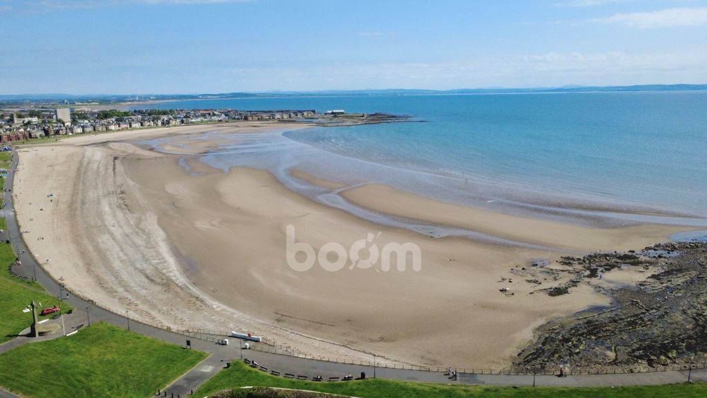 Property photo 2 of 36 Arran Place, Ardrossan Beach Shot
