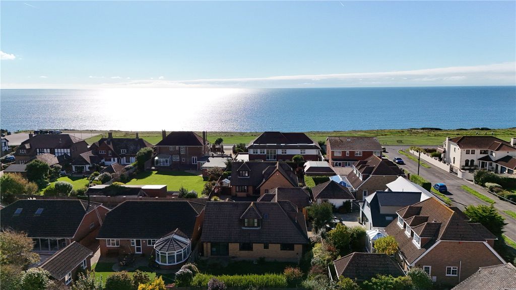 Property photo 1 of 16 Picture No. 18