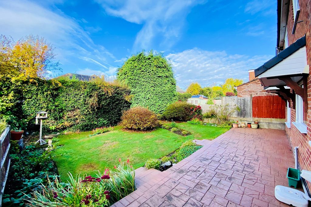 Property photo 2 of 22