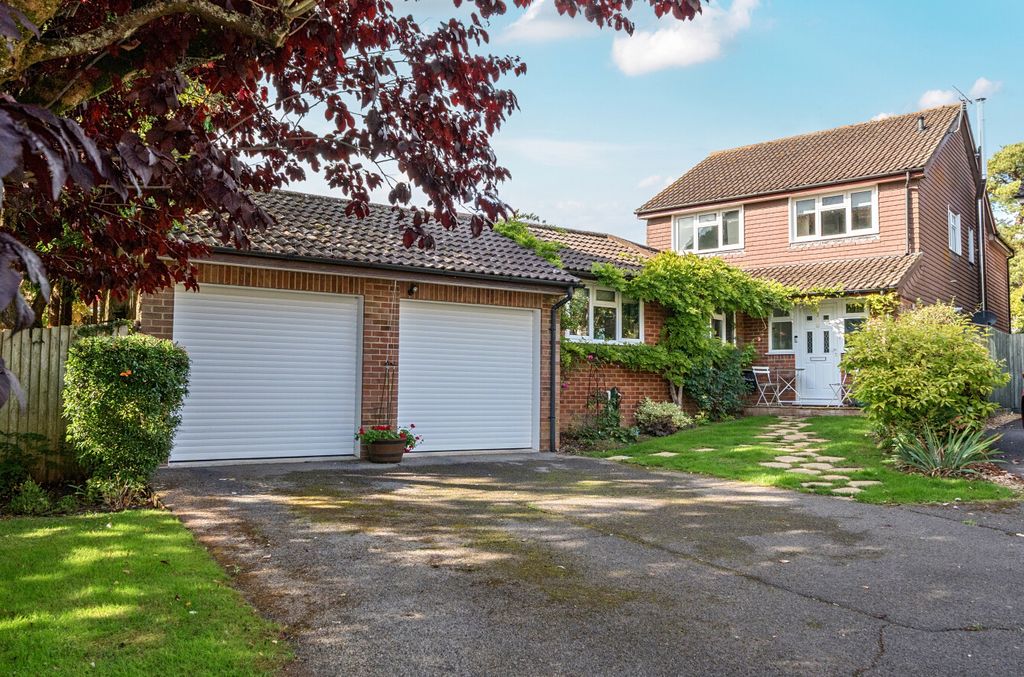 Property photo 1 of 17 1359512-3-68Daa43...