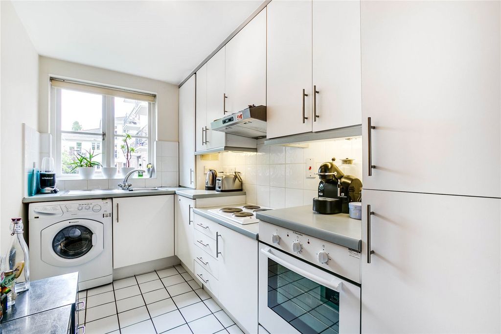 Property photo 3 of 6