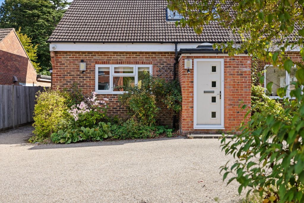 Property photo 1 of 37