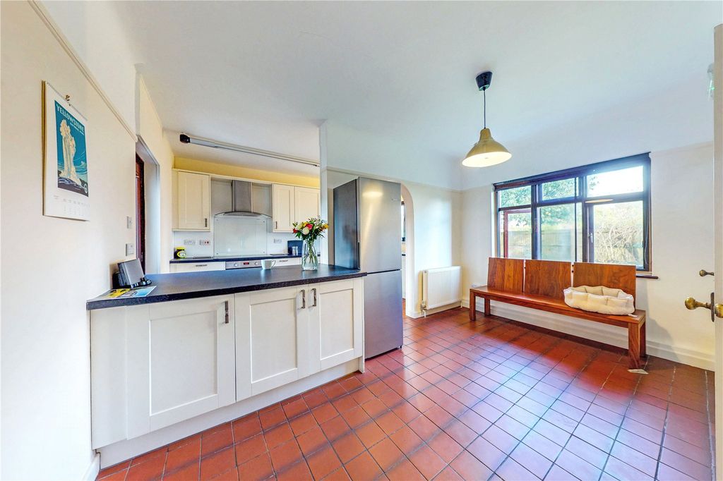 Property photo 3 of 33 Picture No. 04