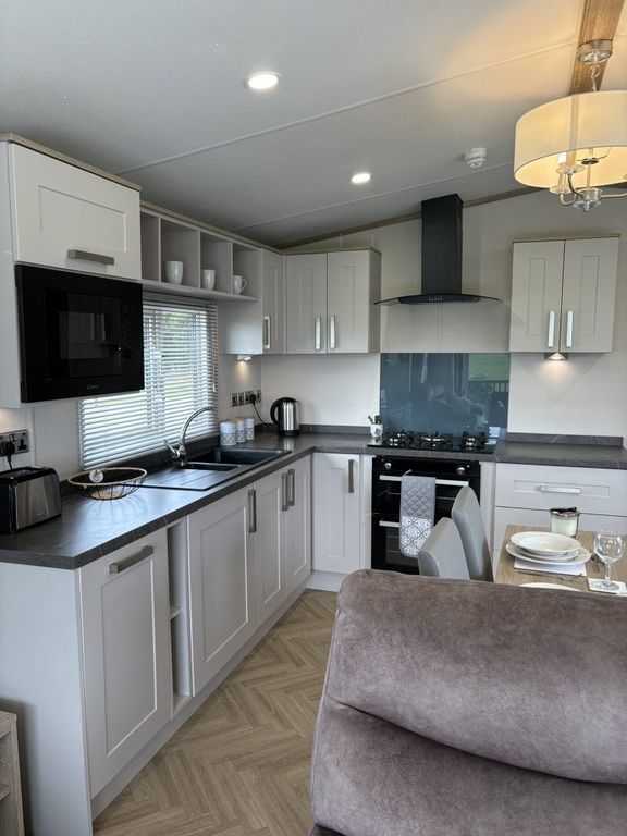 Property photo 3 of 4 06c8A6c7 C94d 4Baa A95d 3ee420Fcf828.Jpeg