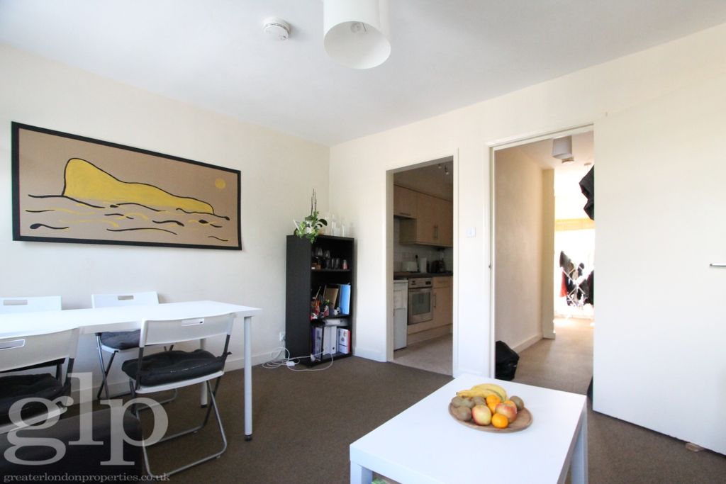 Property photo 1 of 8 2395353