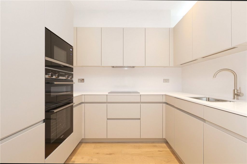 Property photo 2 of 13 Picture No. 22