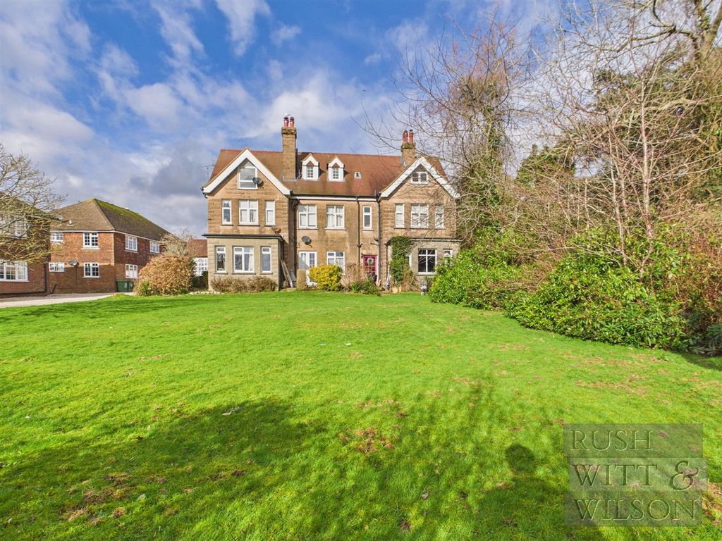 Property photo 1 of 26