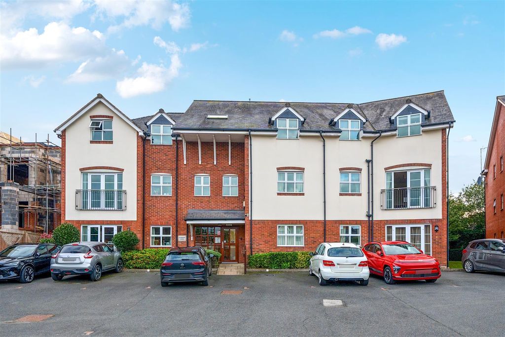 Property photo 1 of 7 1357088-1-68cc4Cdb9Aba8-Arw-1.Jpg